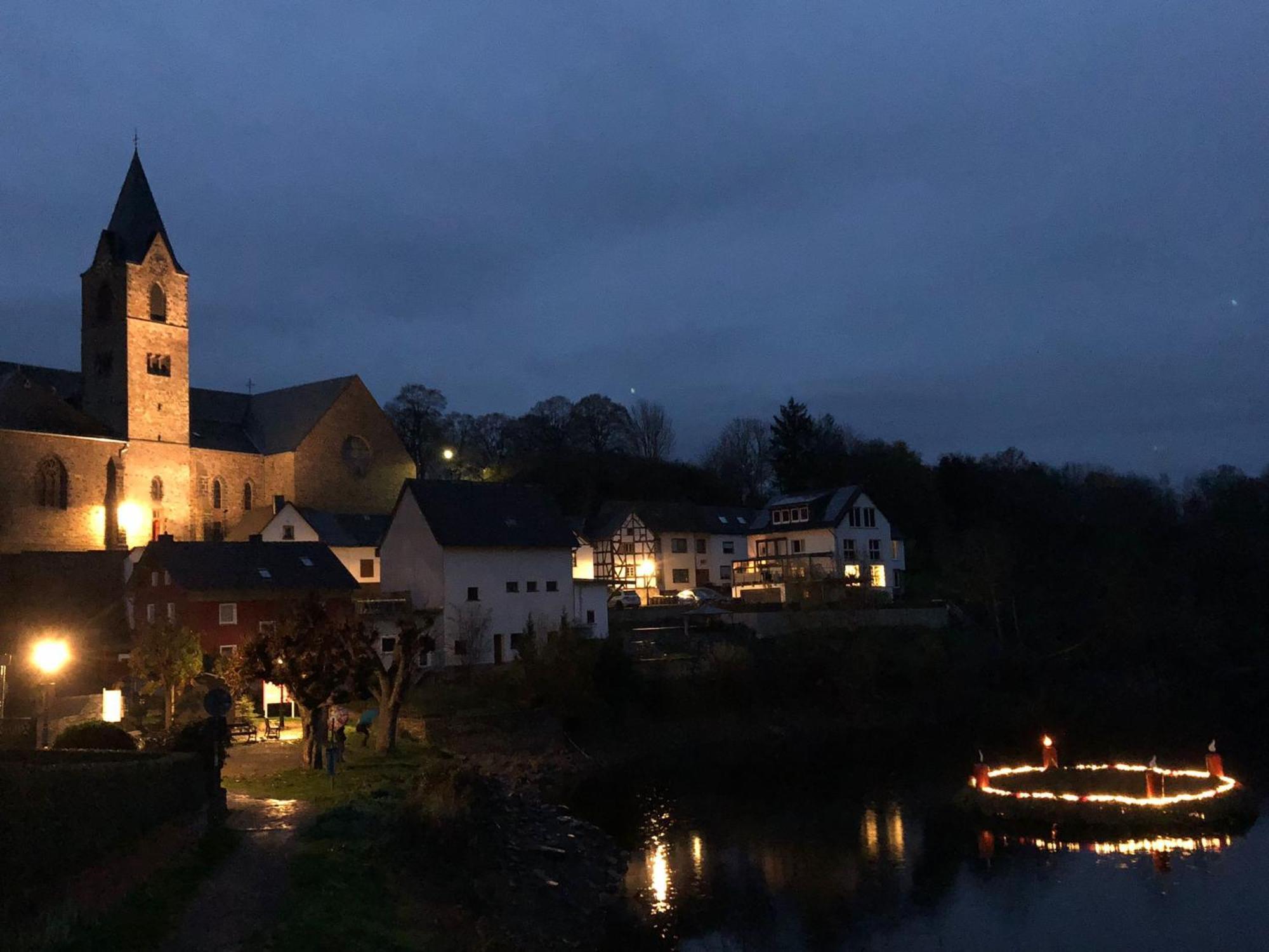 Ritterstube - Eifelstuben Mit Charme, Naehe See Und Burg, Aussergewoehnlich, Vulkaneifel Ulmen Exterior photo