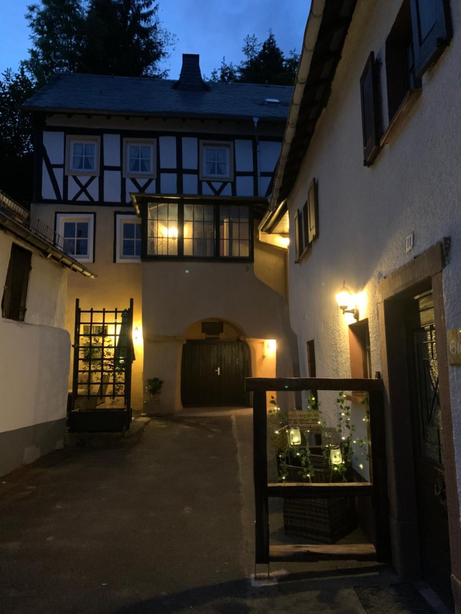 Ritterstube - Eifelstuben Mit Charme, Naehe See Und Burg, Aussergewoehnlich, Vulkaneifel Ulmen Exterior photo